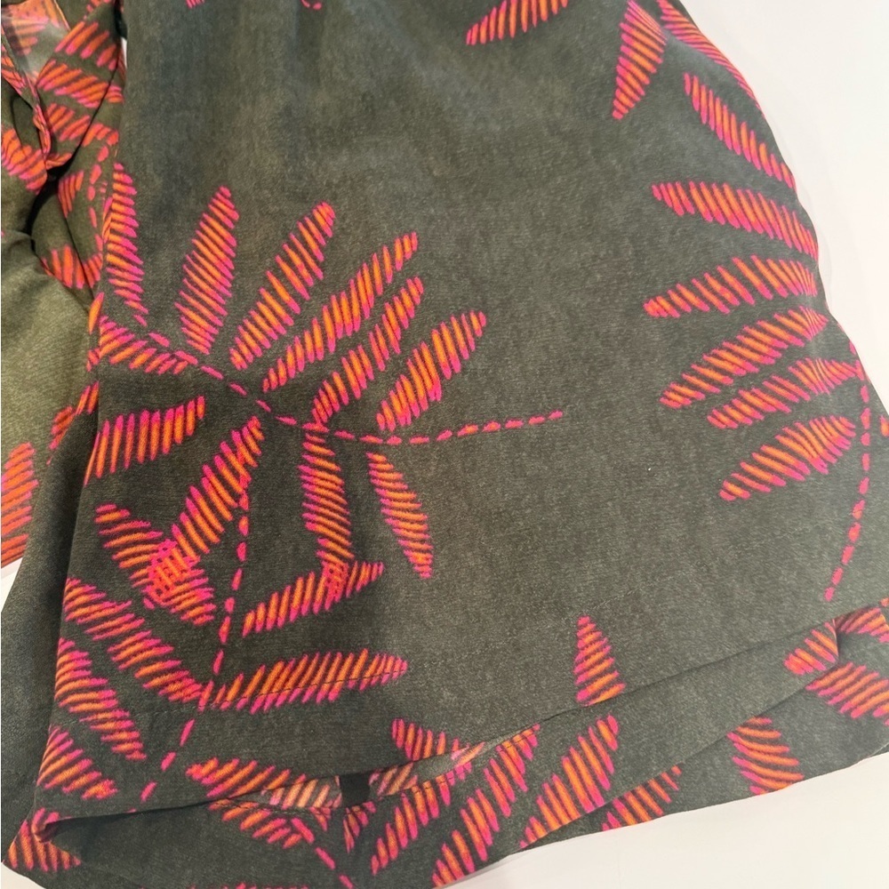 A New Day Tropical Short Set - Picture 7 of 9